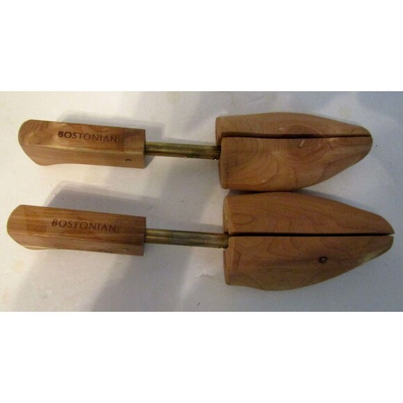 Vintage Mens Wooden Shoe Trees Forms Bostonian 2 Pair Stretchers Horn M - Picture 2 of 6